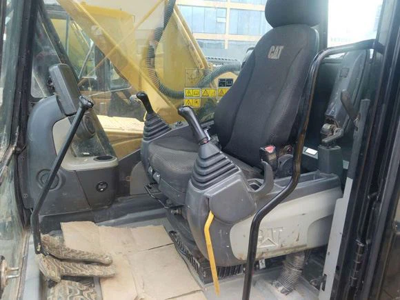 Used Carter 323D Excavator