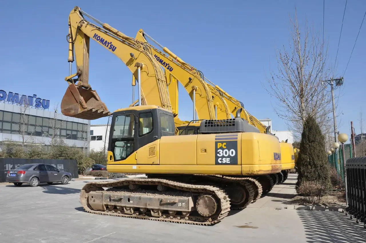 Used Komatsu PC300-7 Excavator