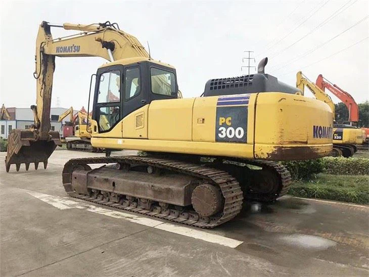 Gebruikte Komatsu pc300-7 Graafmachine