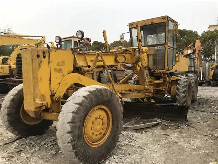 Gebruikte Komatsu Grader GD623A
